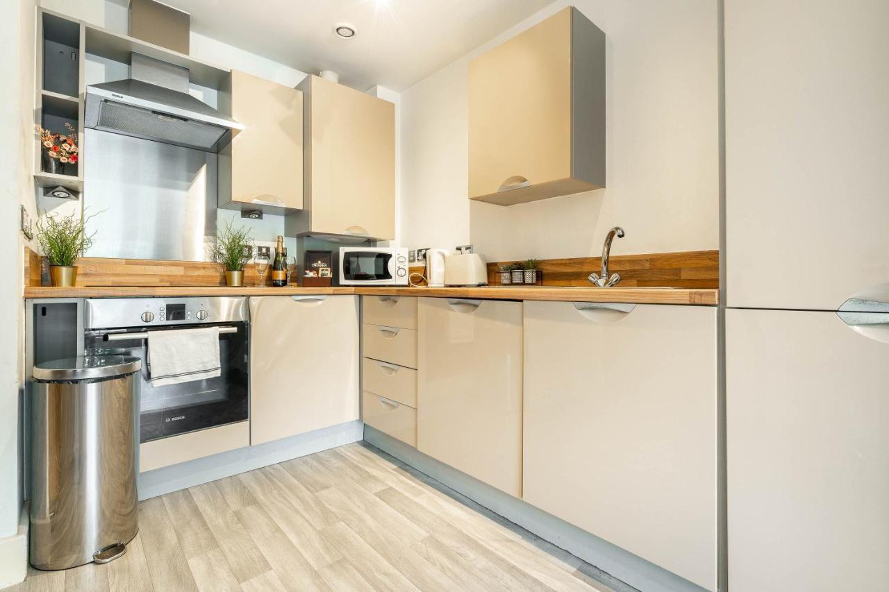Haus City Centre Apartment - Fast Wifi - Smart Tv เบอร์มิงแฮม ภายนอก รูปภาพ